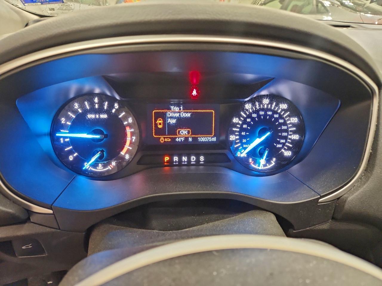 2016 FORD FUSION SE photo 9