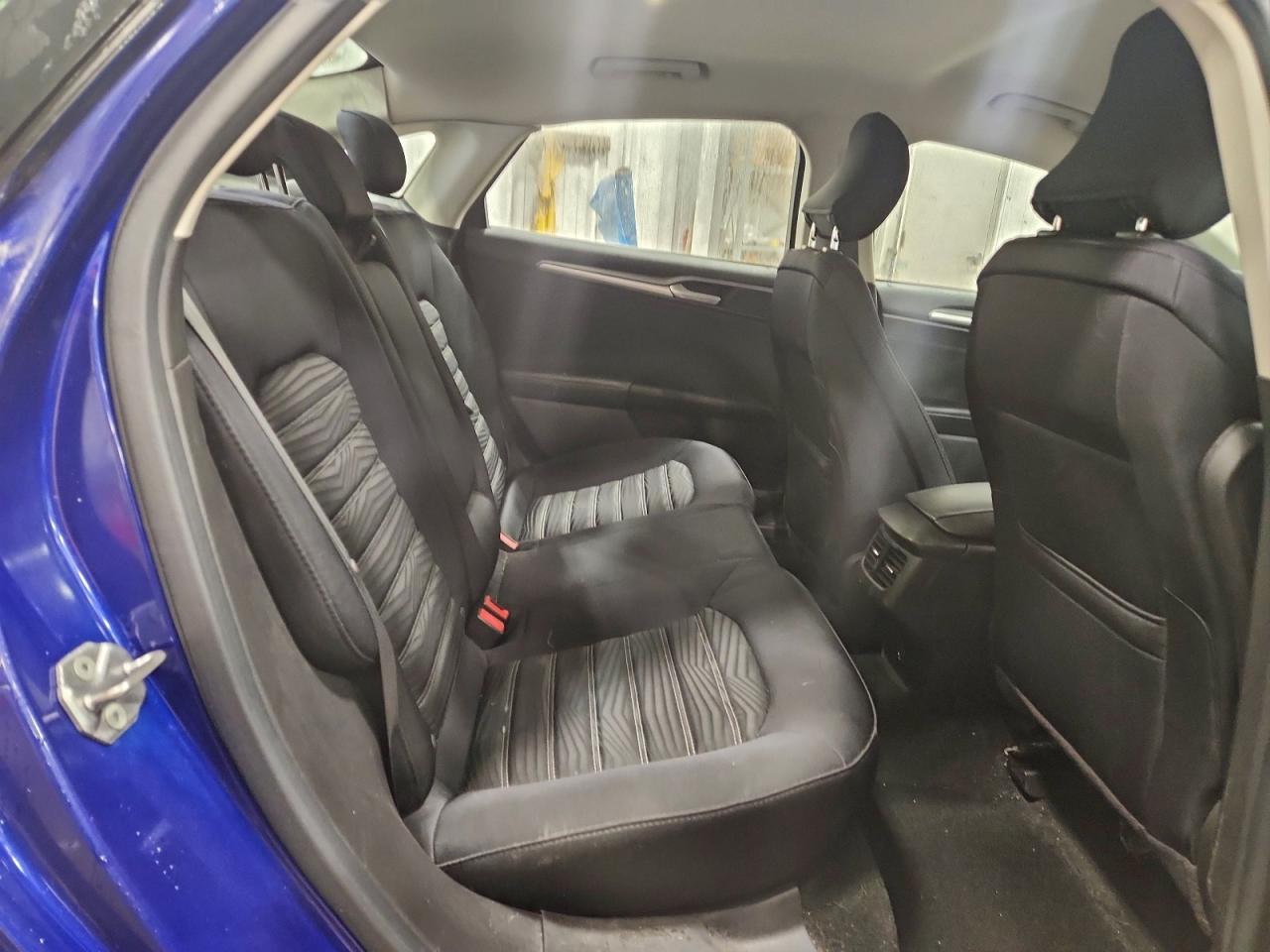 2016 FORD FUSION SE photo 10