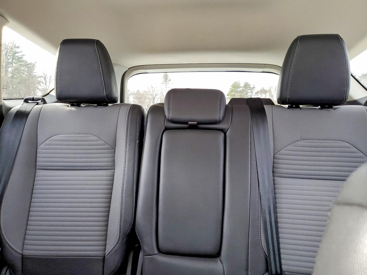 2017 FORD ESCAPE SE photo 10
