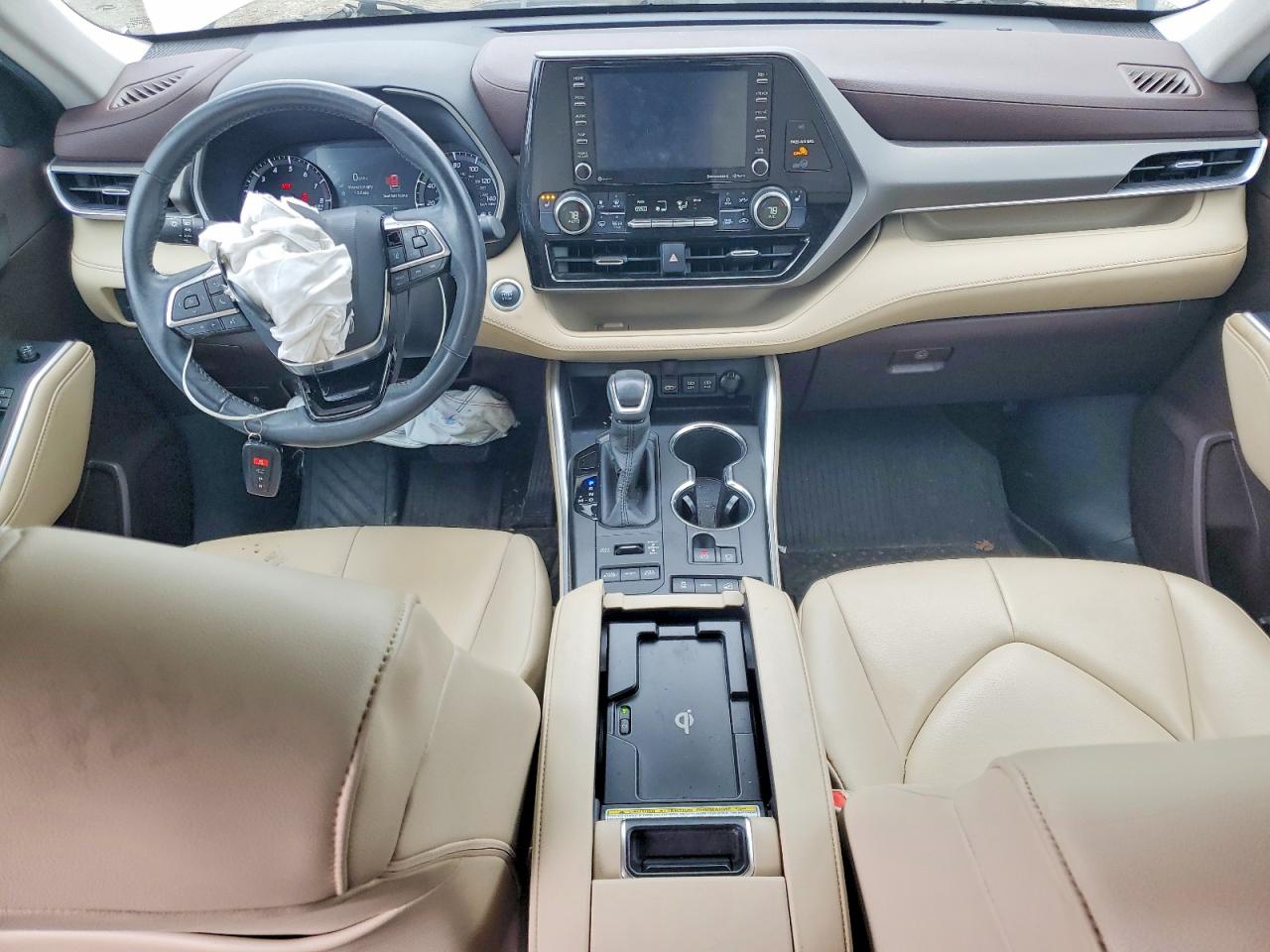 2020 TOYOTA HIGHLANDER XLE photo 8