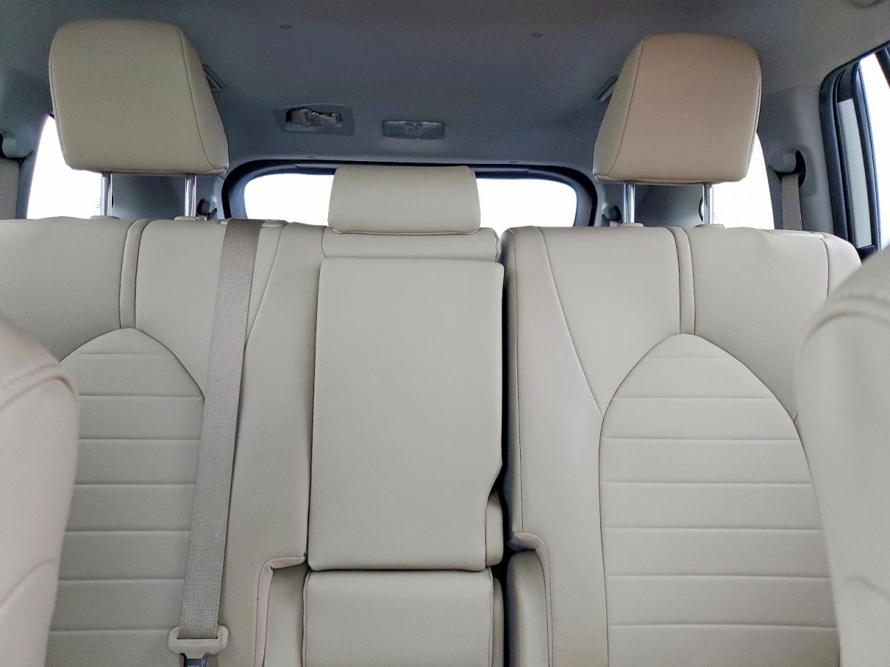2020 TOYOTA HIGHLANDER XLE photo 10