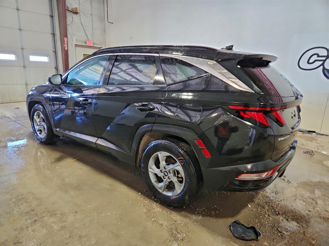 2024 HYUNDAI TUCSON SEL photo 2