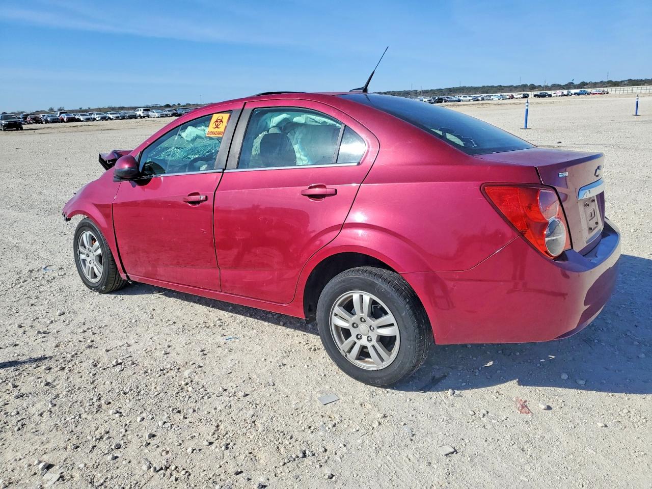 2014 CHEVROLET SONIC LT photo 2