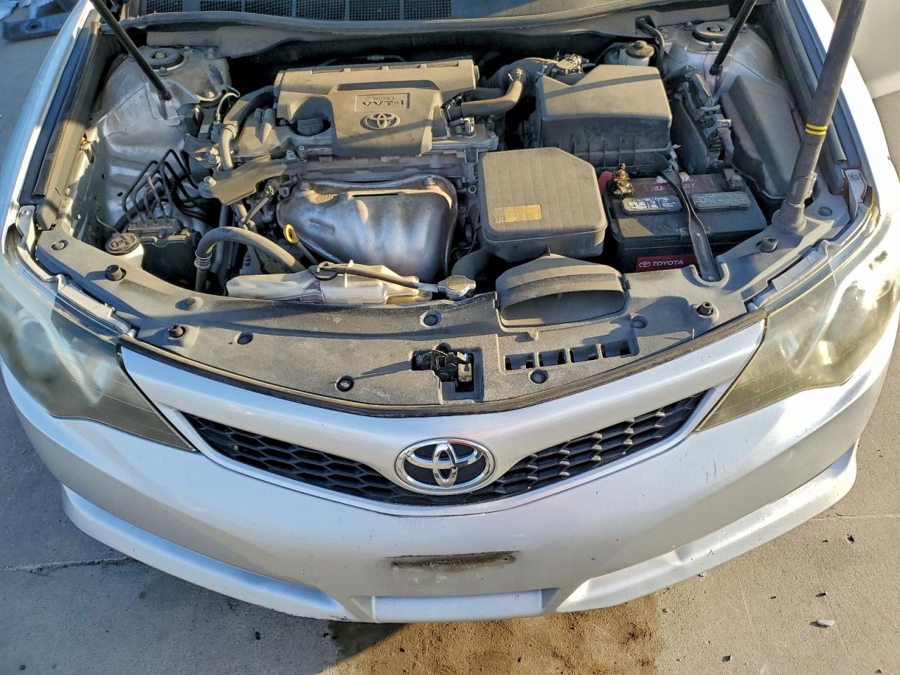 2013 TOYOTA CAMRY L photo 11