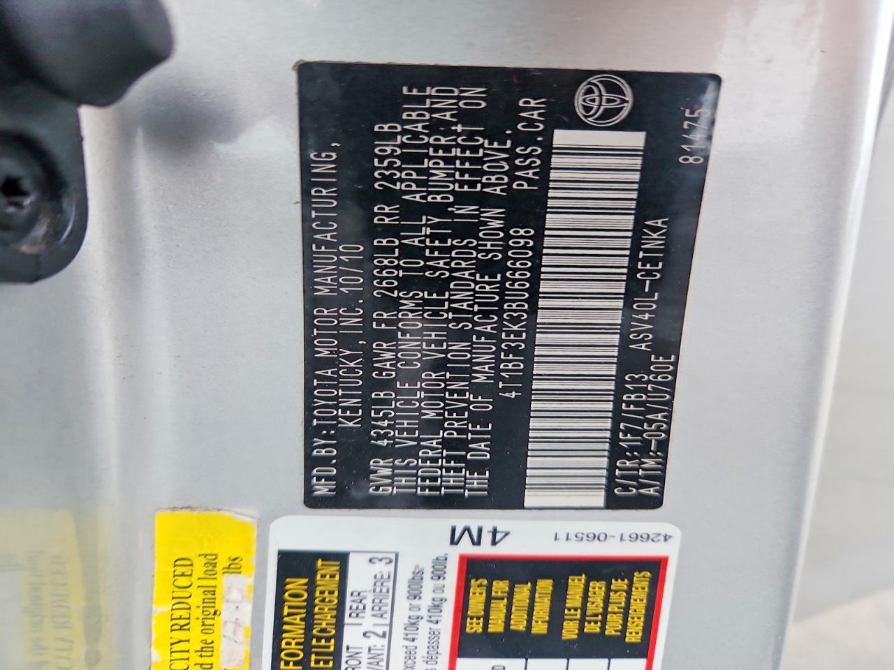 2011 TOYOTA CAMRY LE photo 13