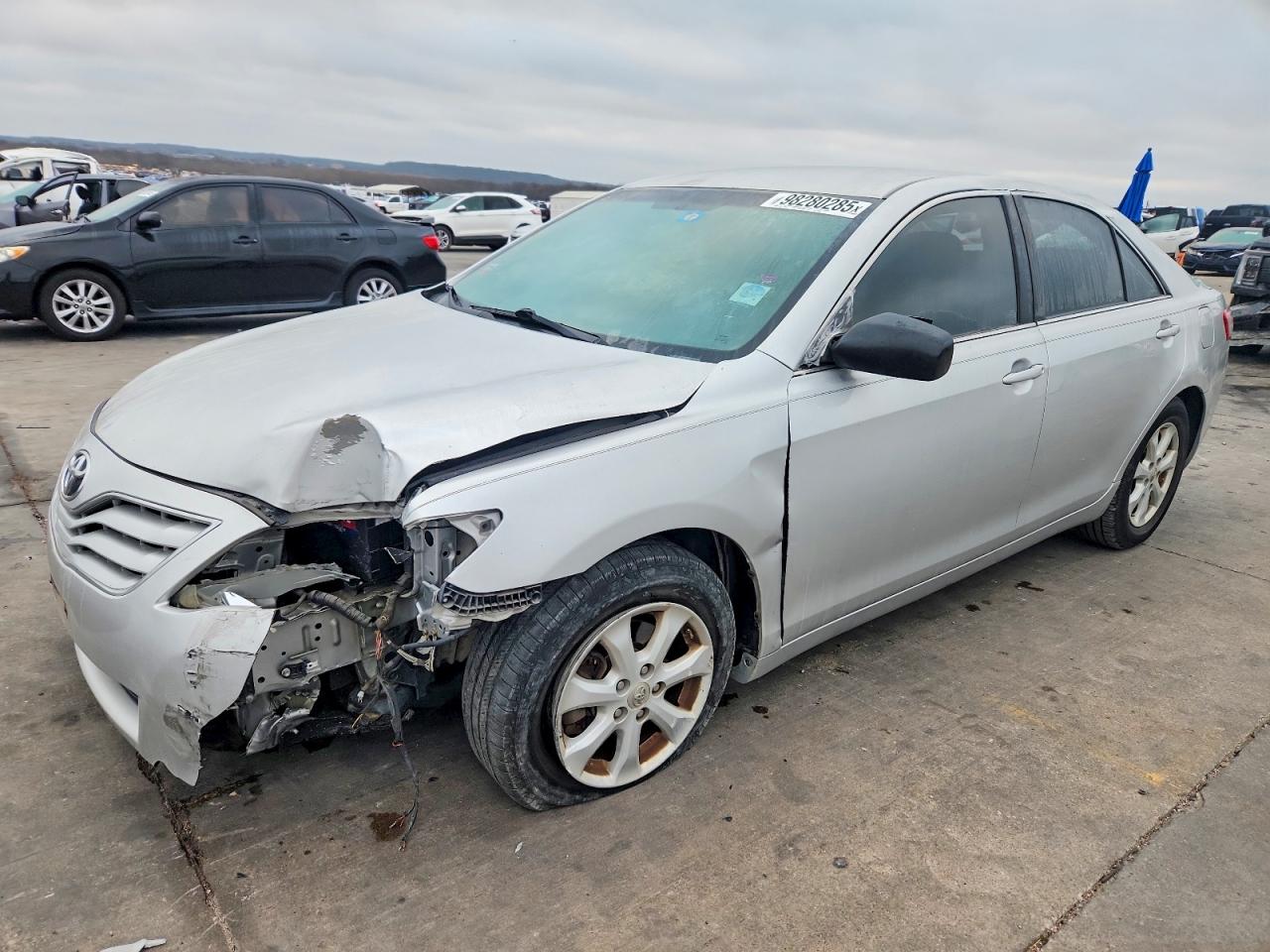 2011 TOYOTA CAMRY