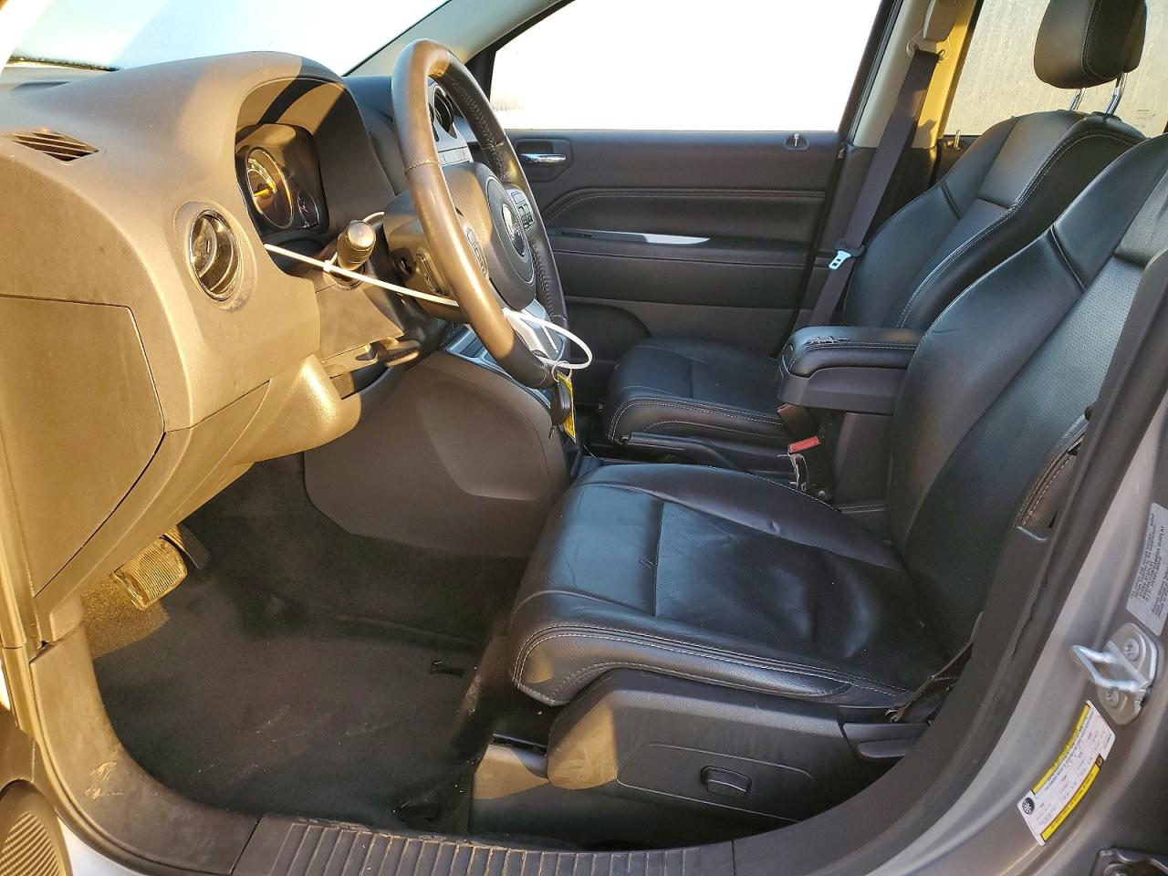 2017 JEEP COMPASS LATITUDE photo 7