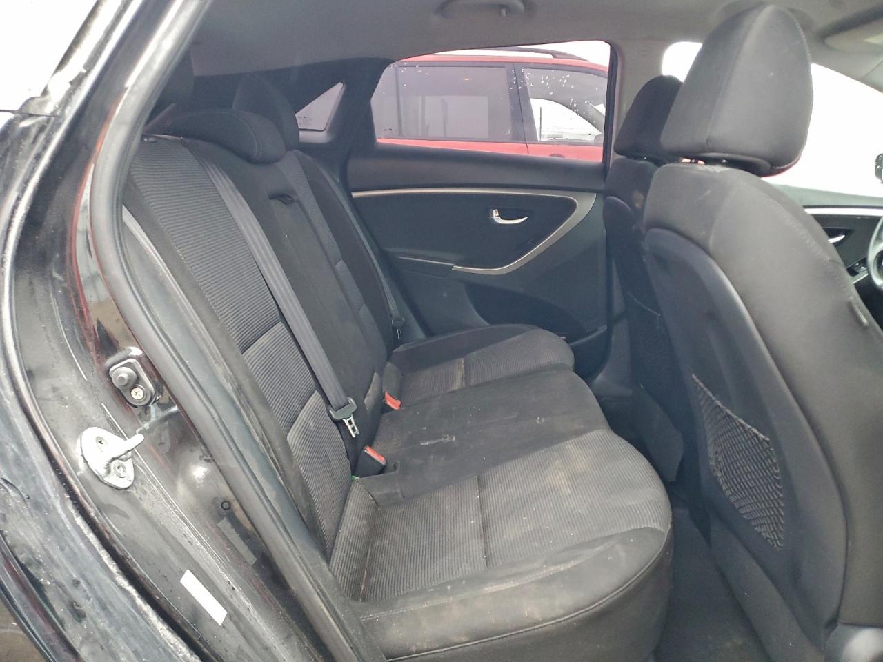 2016 HYUNDAI ELANTRA GT photo 10