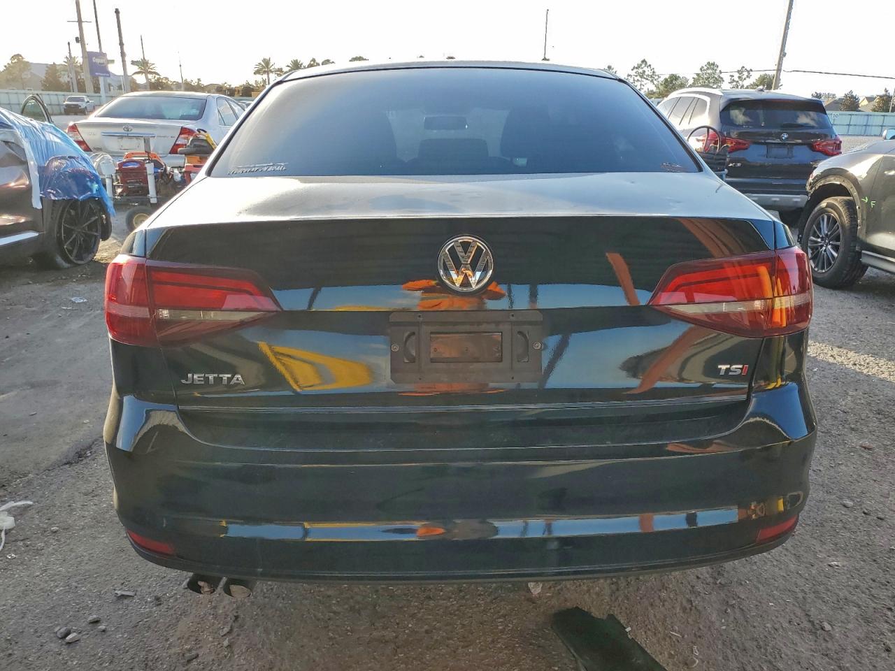 2016 VOLKSWAGEN JETTA S photo 6