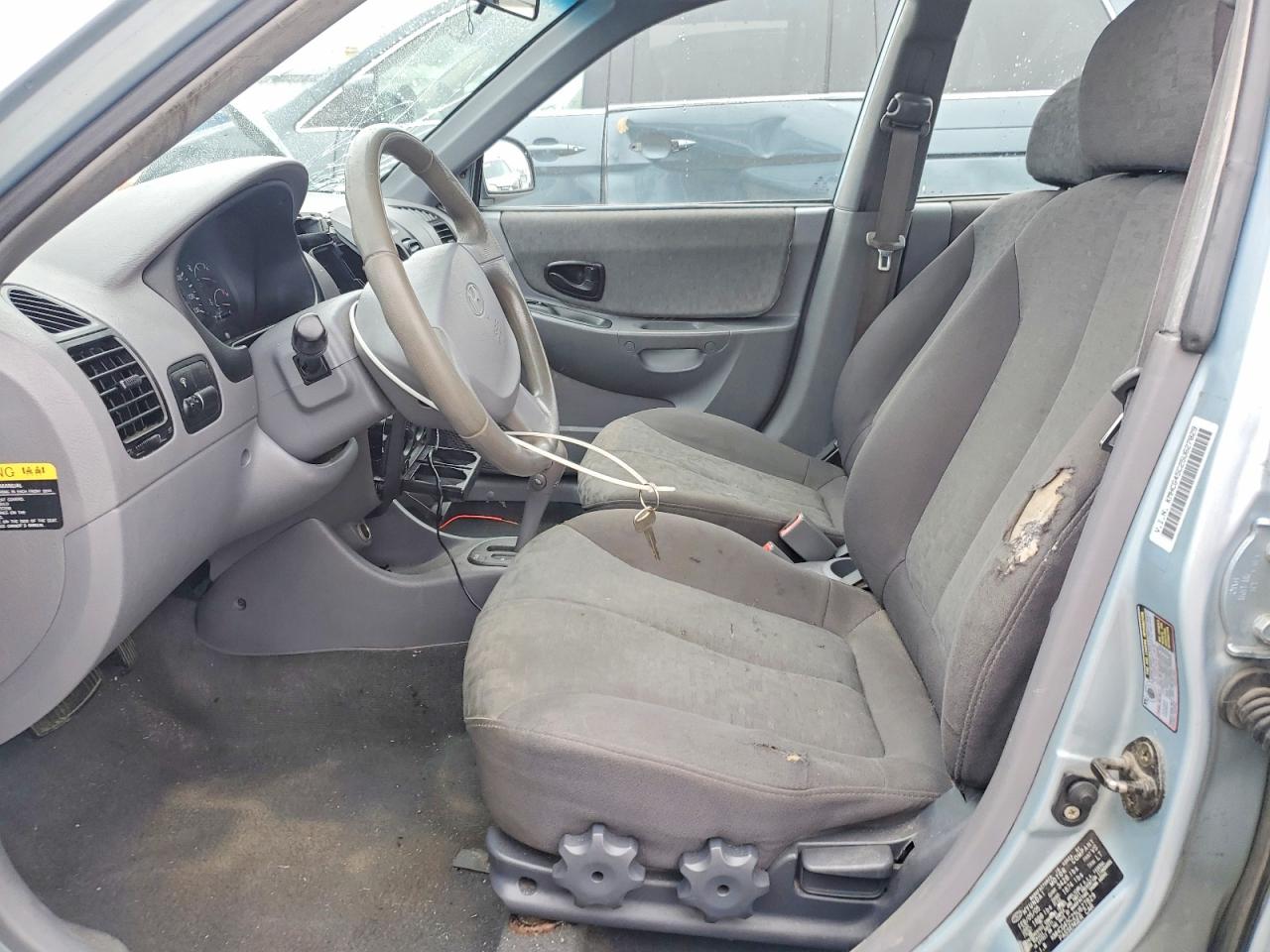 2005 HYUNDAI ACCENT GL photo 7