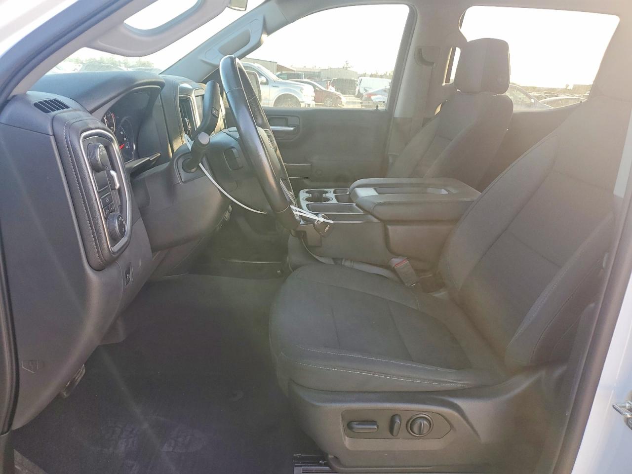 2020 CHEVROLET SILVERADO C1500 LT photo 7