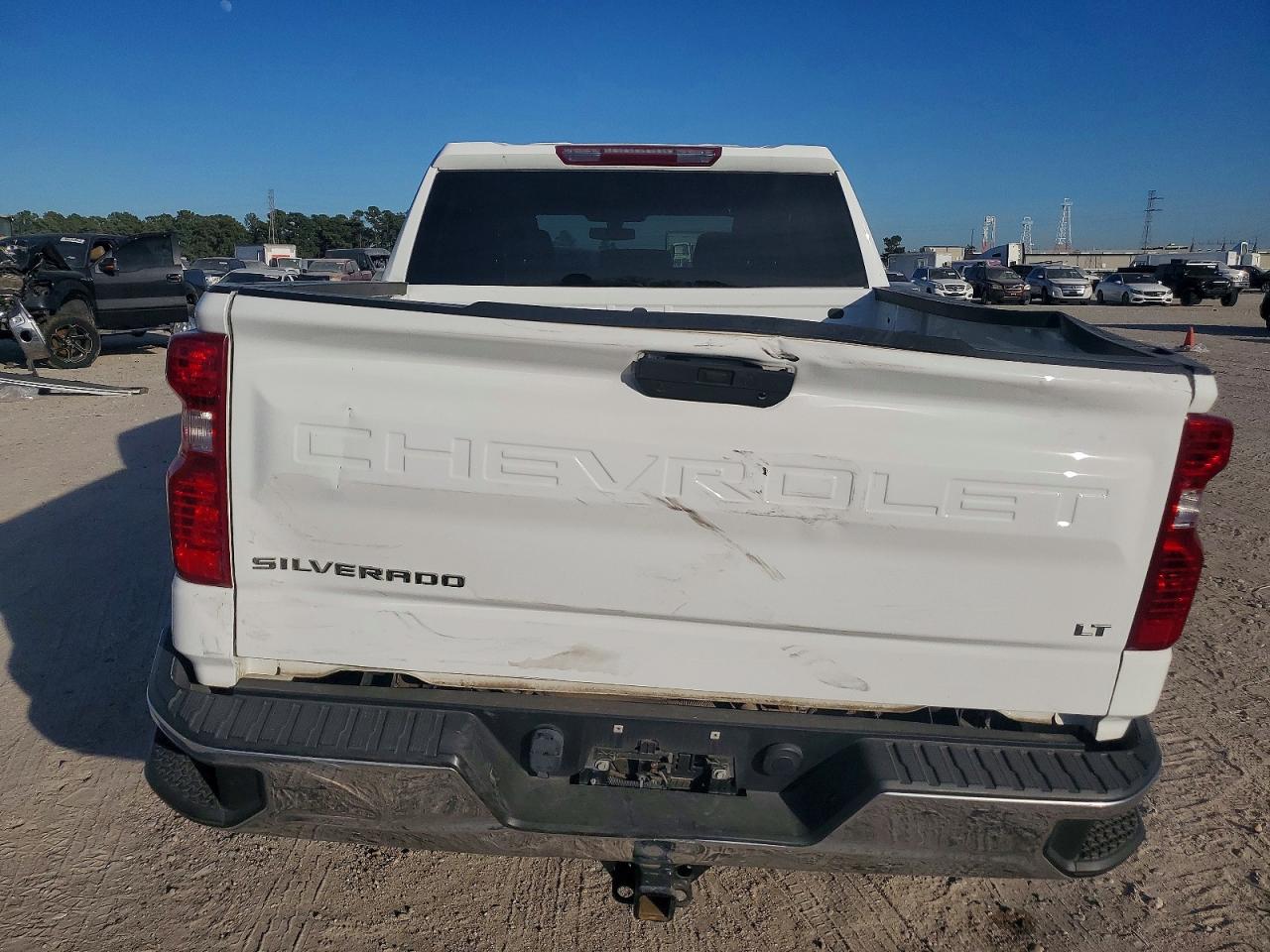 2020 CHEVROLET SILVERADO C1500 LT photo 6