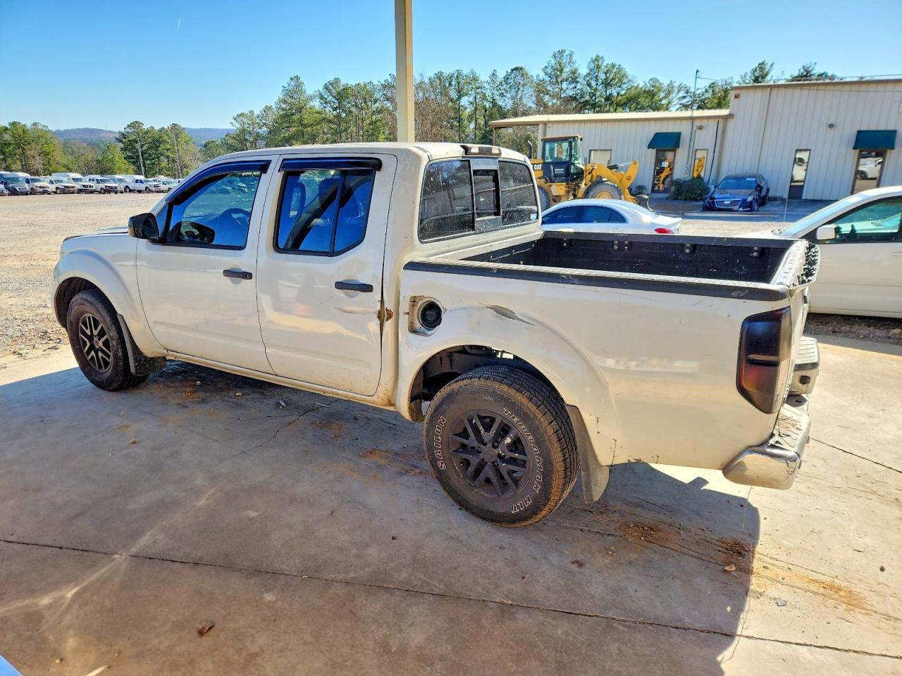 2017 NISSAN FRONTIER S photo 2
