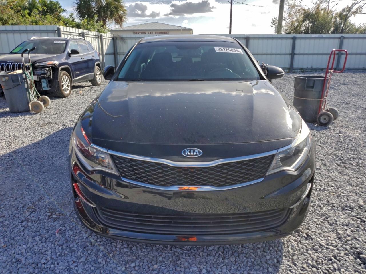 2016 KIA OPTIMA LX photo 5