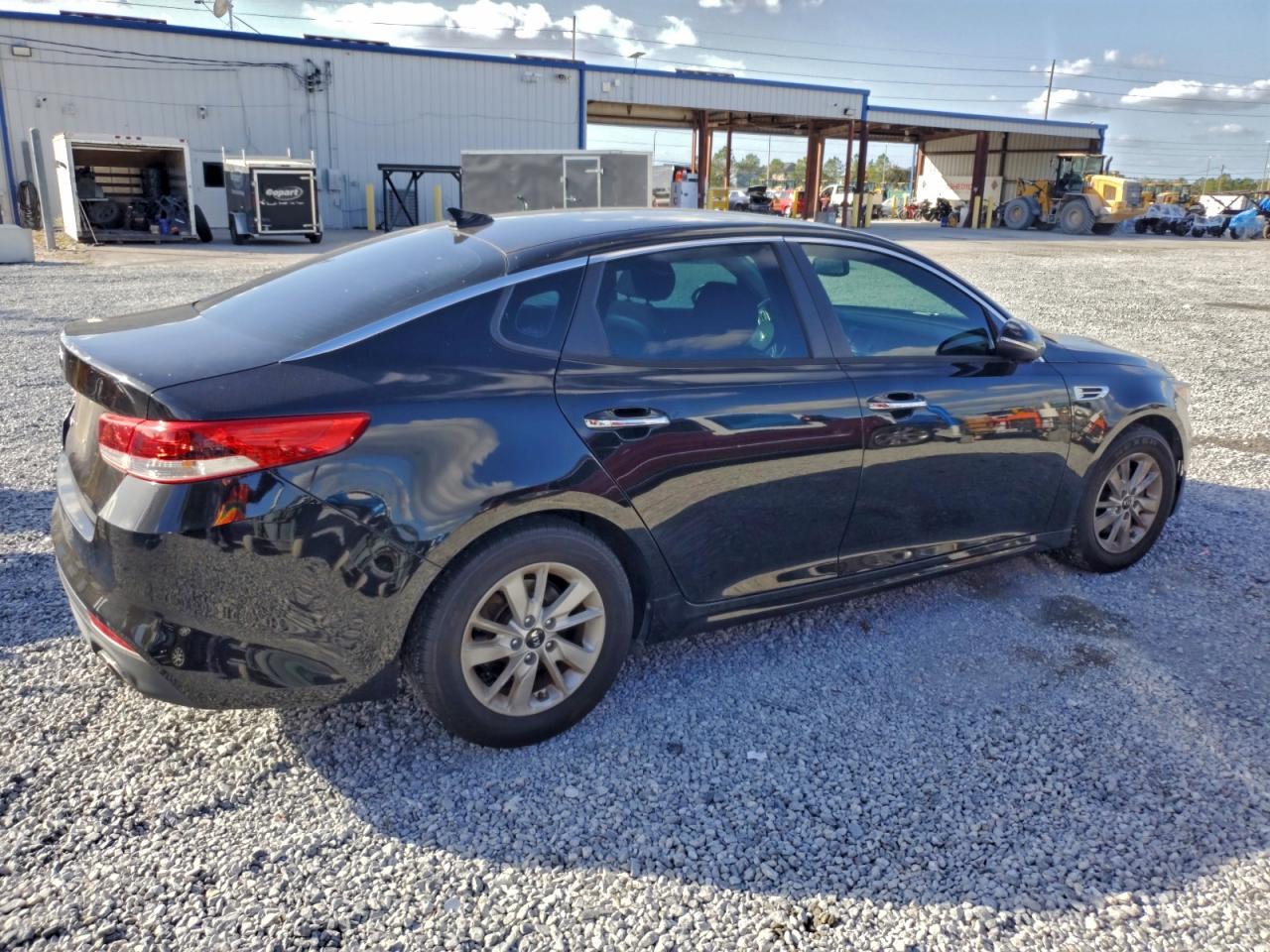 2016 KIA OPTIMA LX photo 3