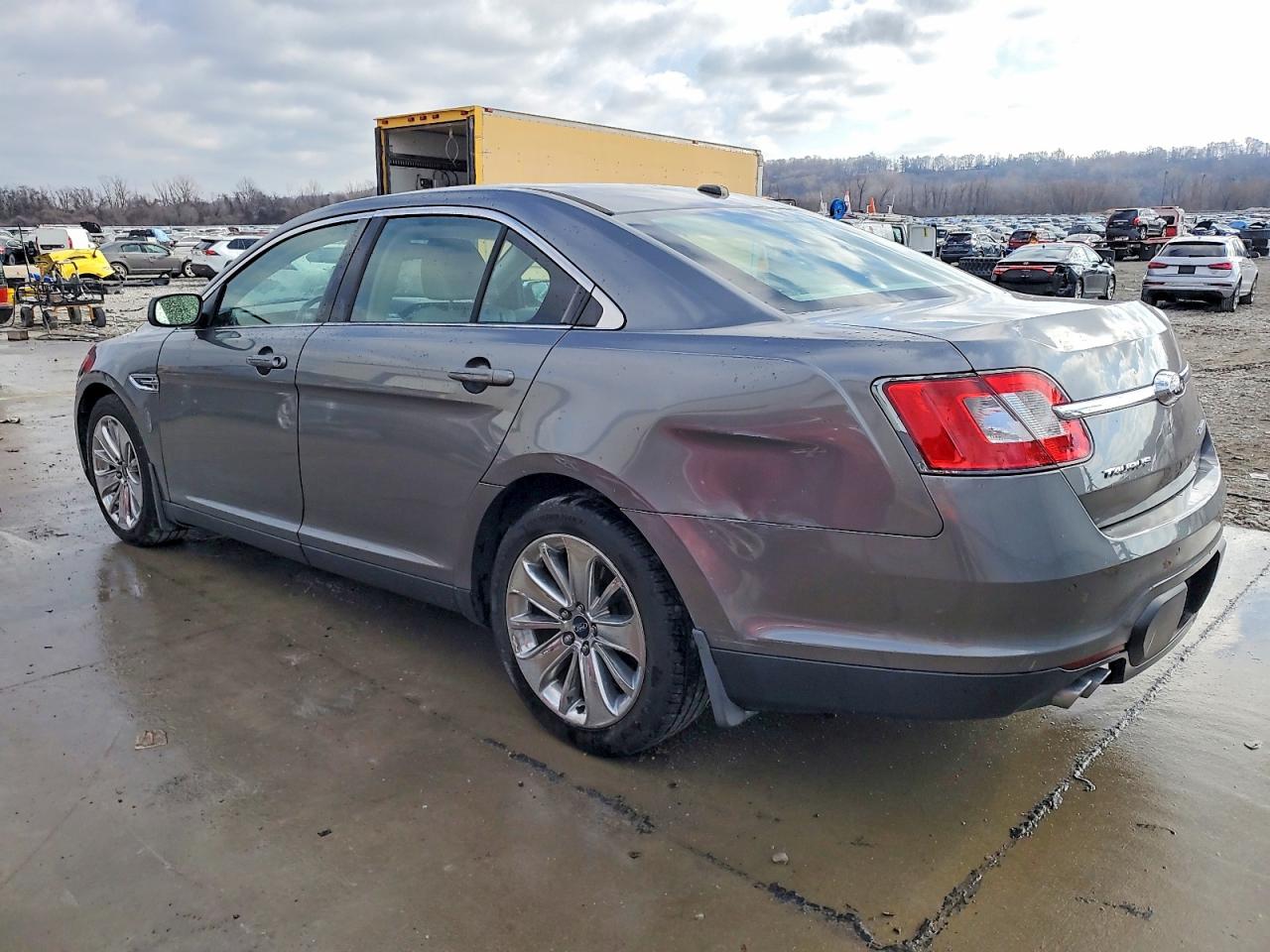 2012 FORD TAURUS LIMITED photo 2