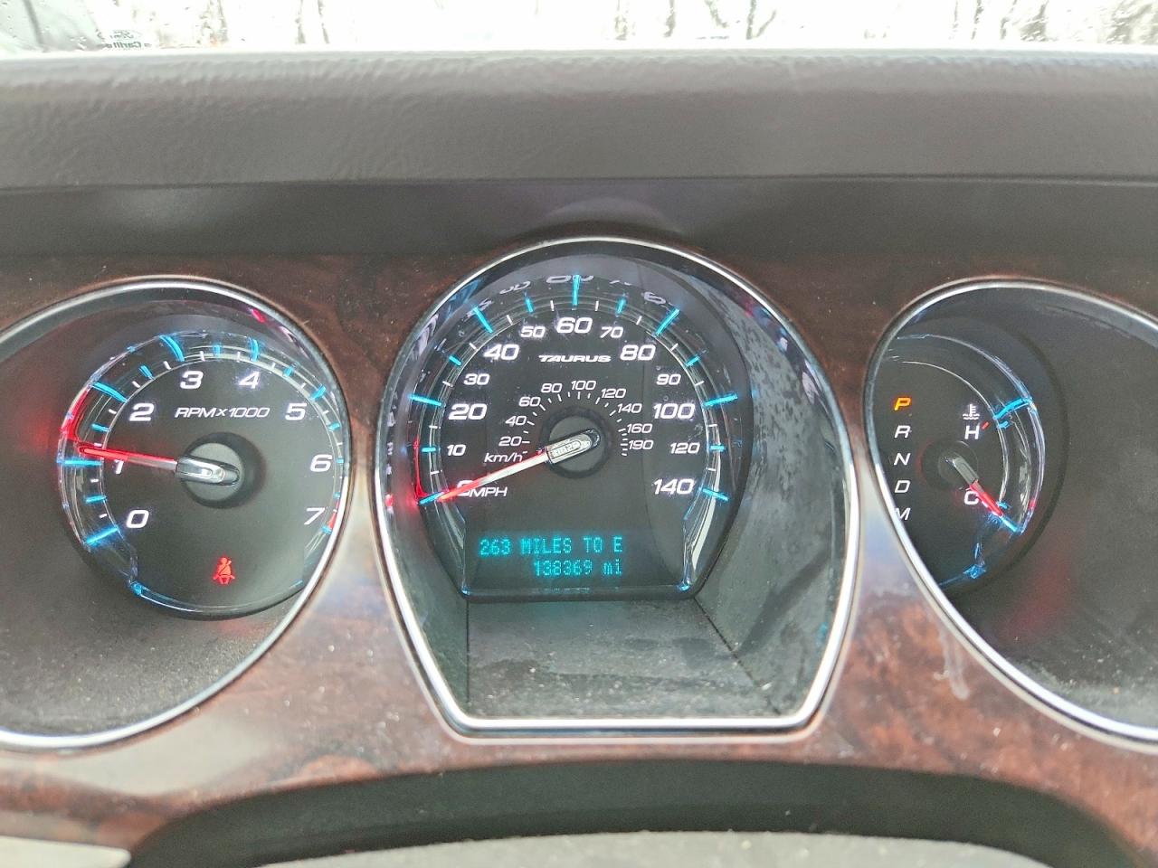 2012 FORD TAURUS LIMITED photo 9