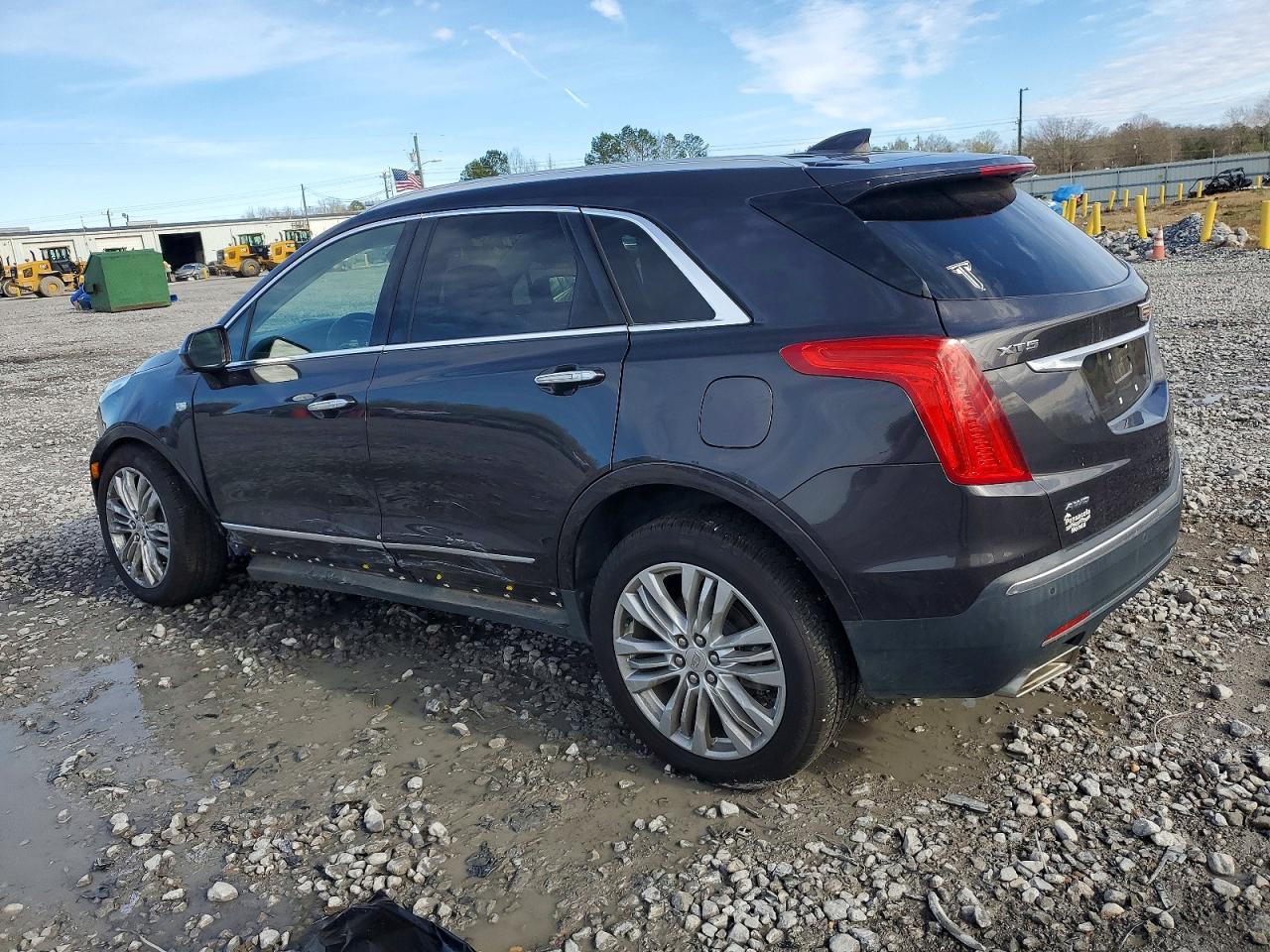 2018 CADILLAC XT5 PREMIUM LUXURY photo 2