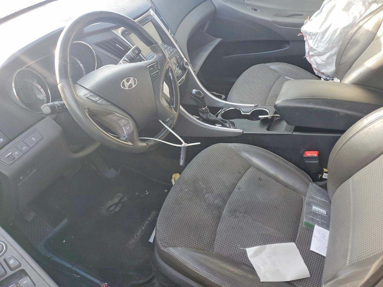 2012 HYUNDAI SONATA SE photo 7