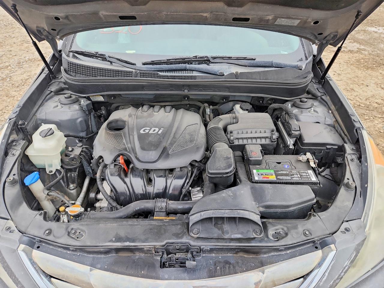 2012 HYUNDAI SONATA SE photo 11