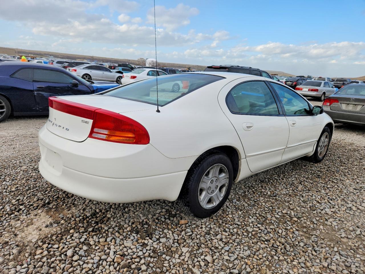 2003 DODGE INTREPID SE photo 3