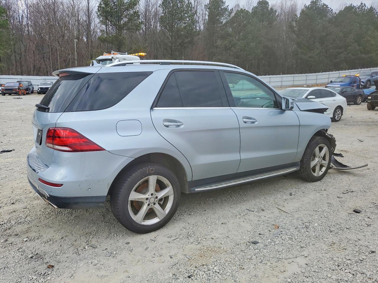 2017 MERCEDES-BENZ GLE 350 photo 3