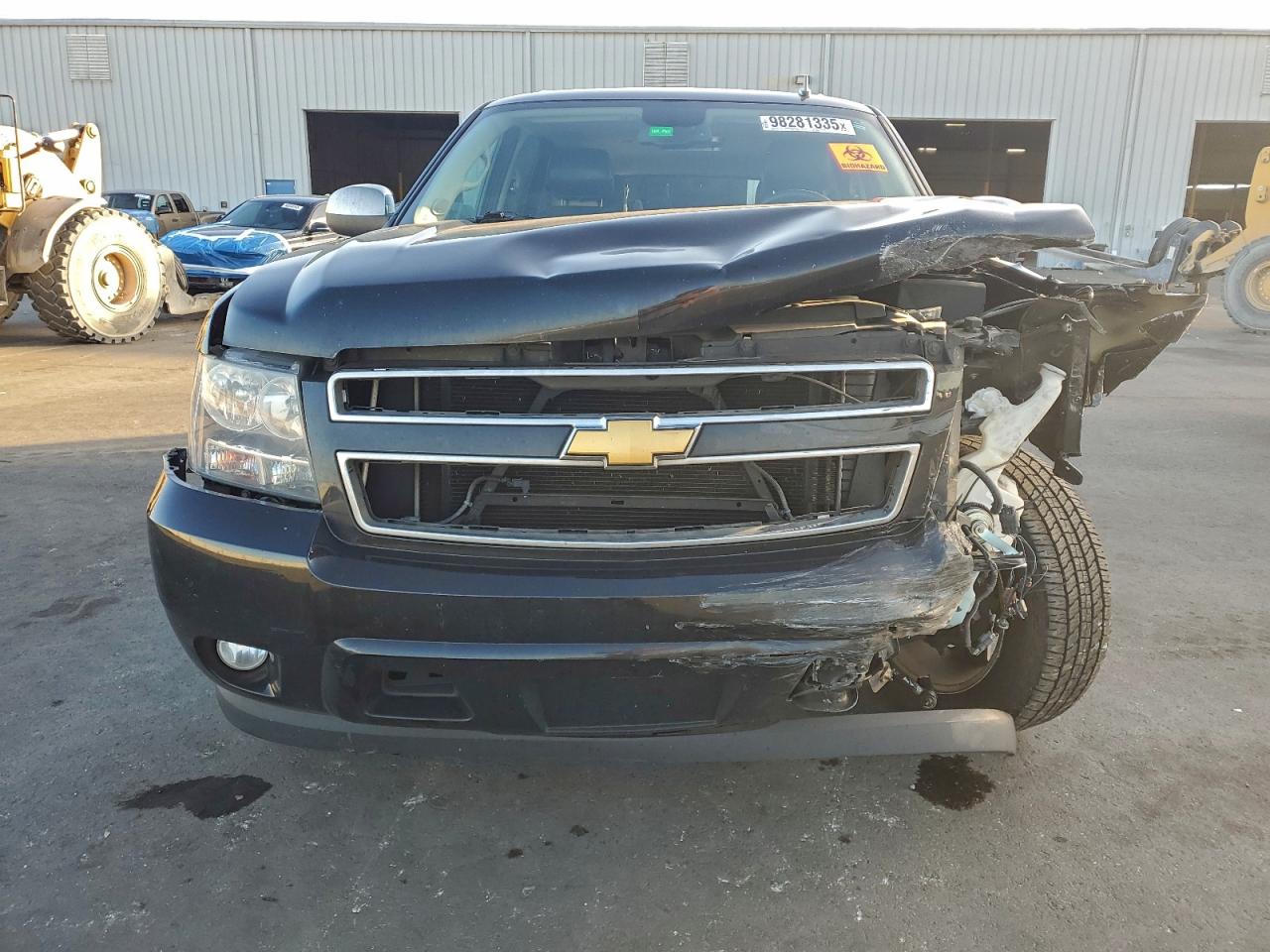 2013 CHEVROLET SUBURBAN C1500 LTZ photo 5