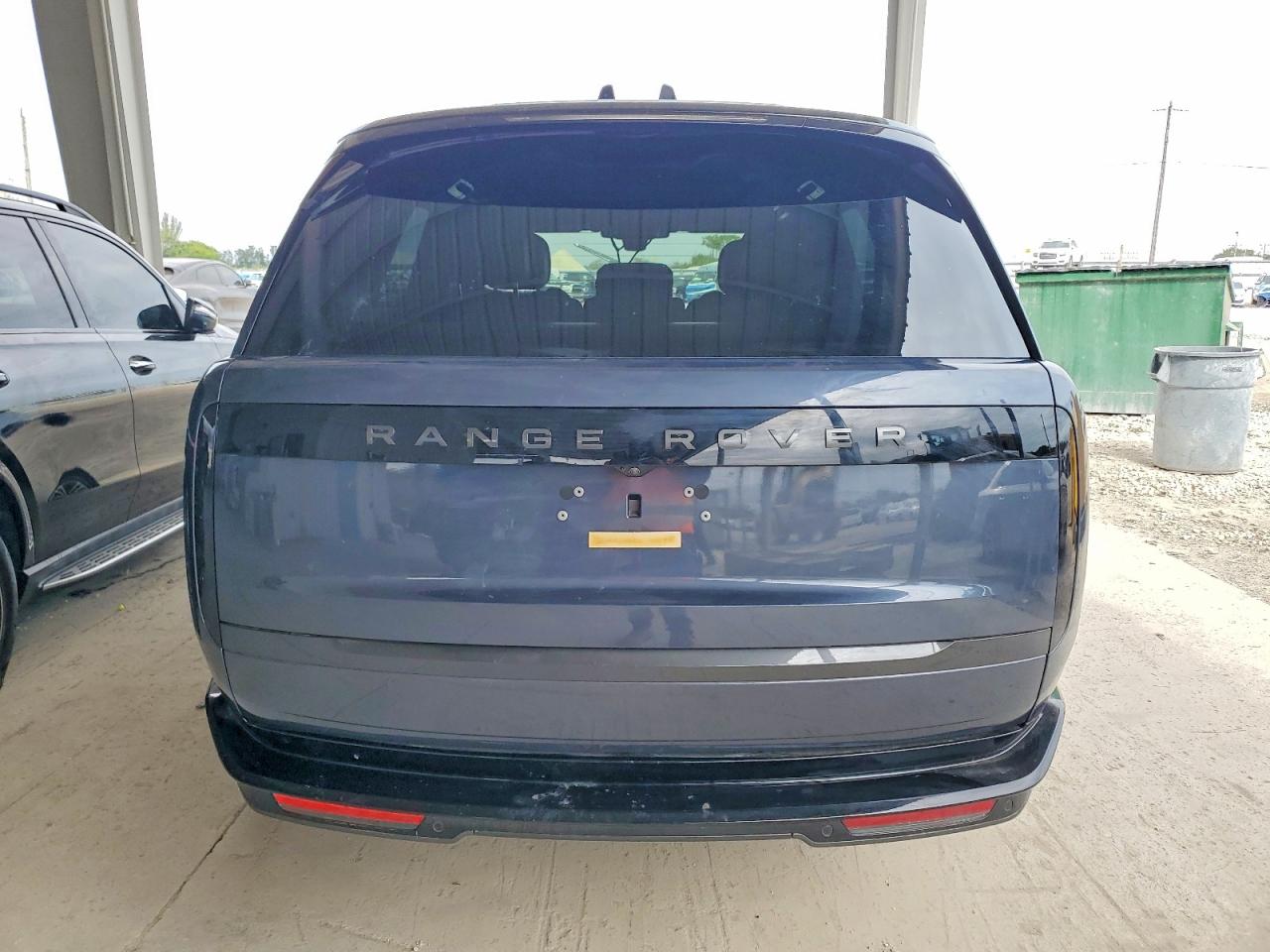 2025 LAND ROVER RANGE ROVER SE photo 6