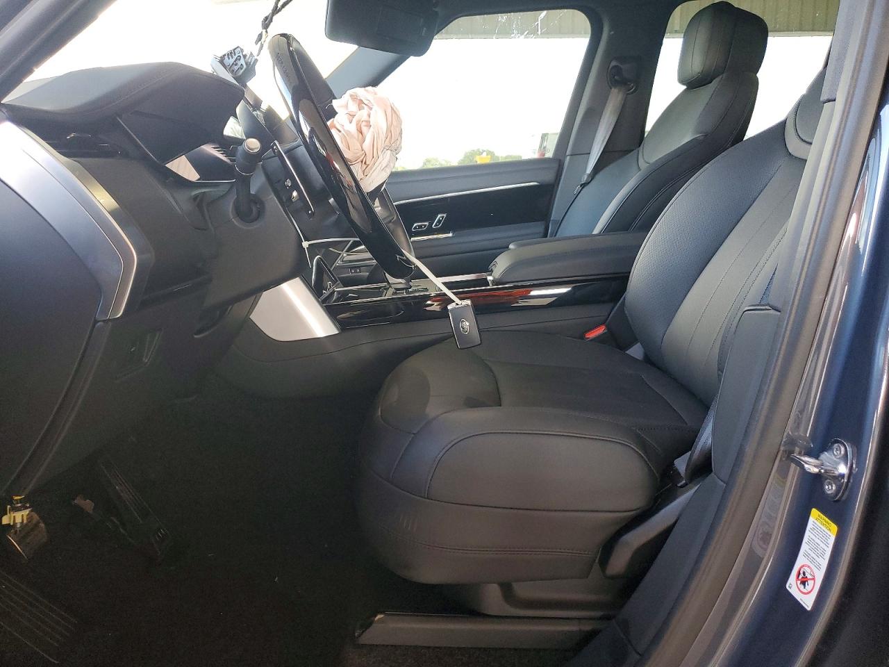 2025 LAND ROVER RANGE ROVER SE photo 7