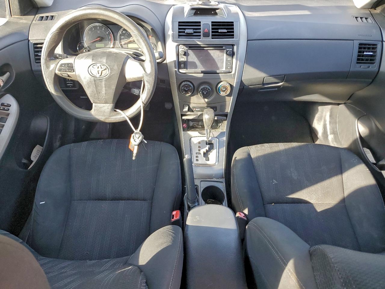 2013 TOYOTA COROLLA BASE photo 8
