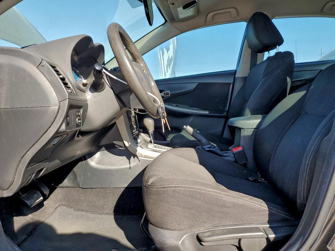 2013 TOYOTA COROLLA BASE photo 7