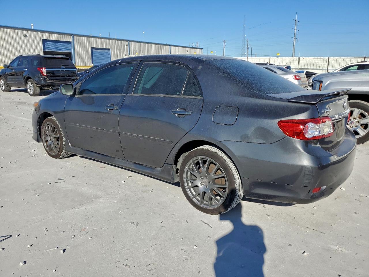 2013 TOYOTA COROLLA BASE photo 2