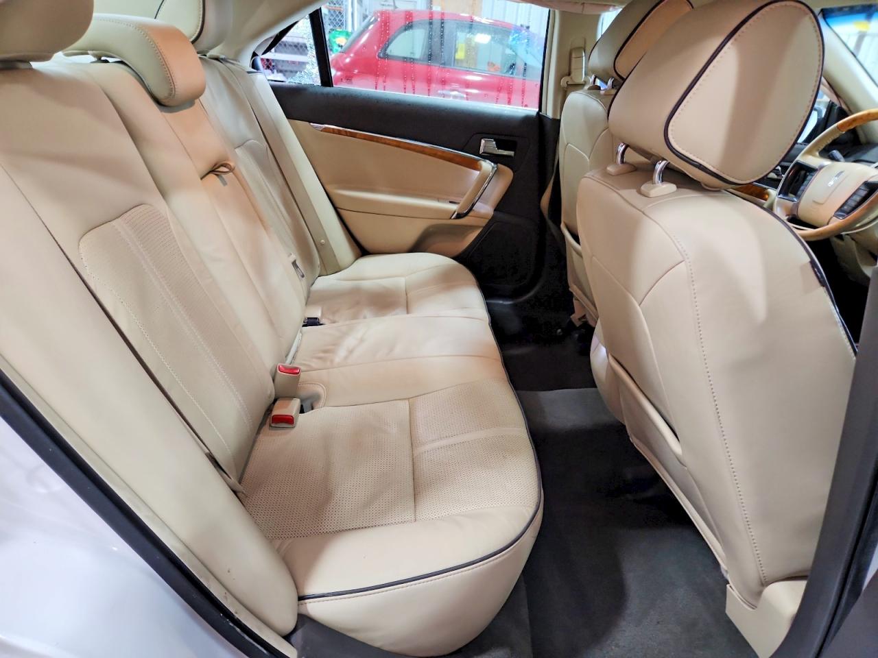 2012 LINCOLN MKZ photo 10