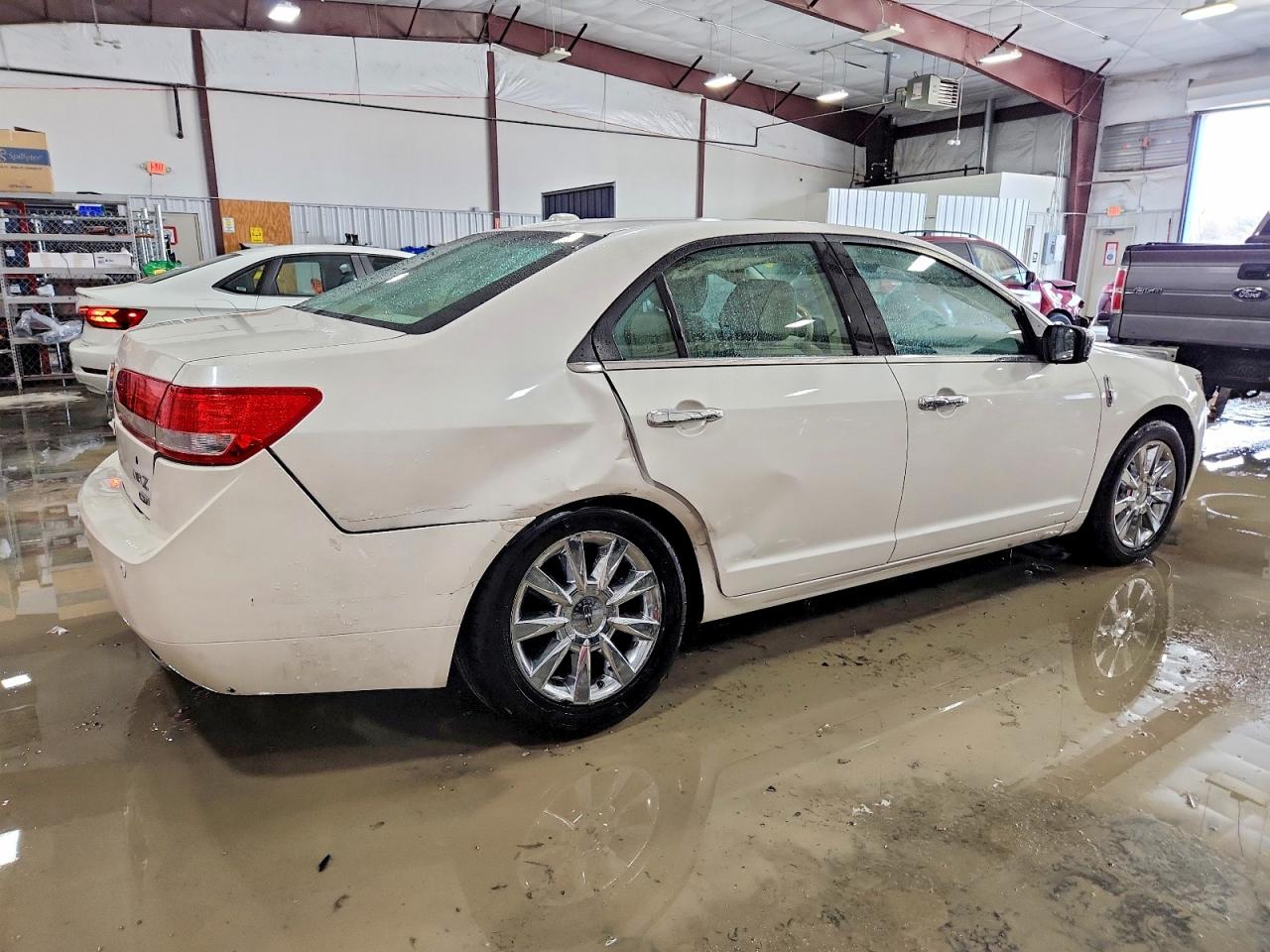 2012 LINCOLN MKZ photo 3
