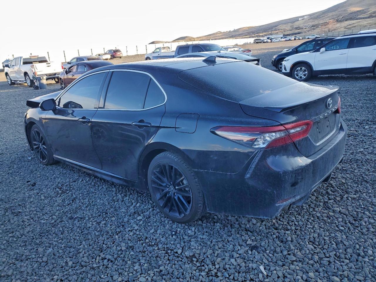 2021 TOYOTA CAMRY XSE photo 2