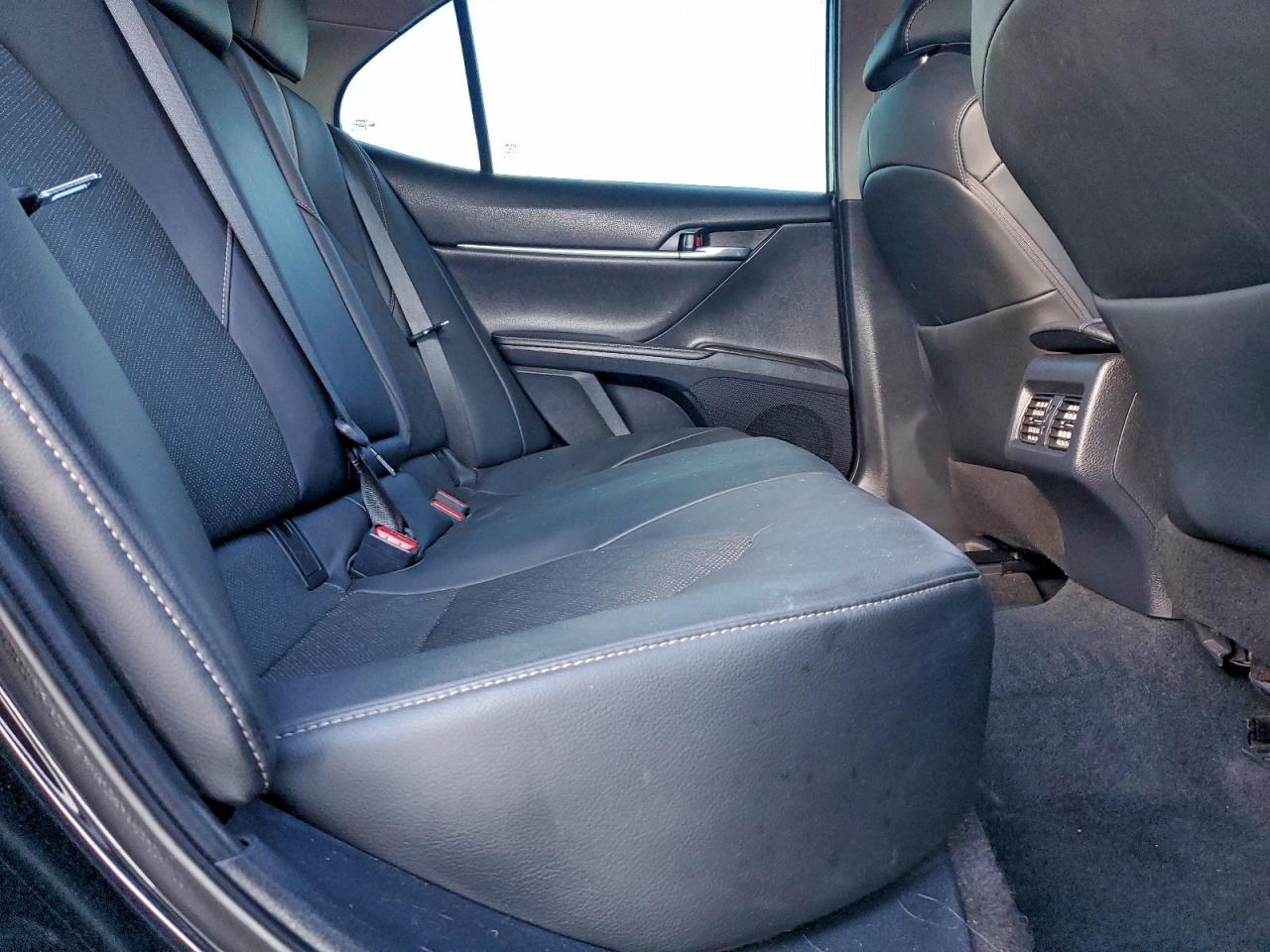 2021 TOYOTA CAMRY XSE photo 10