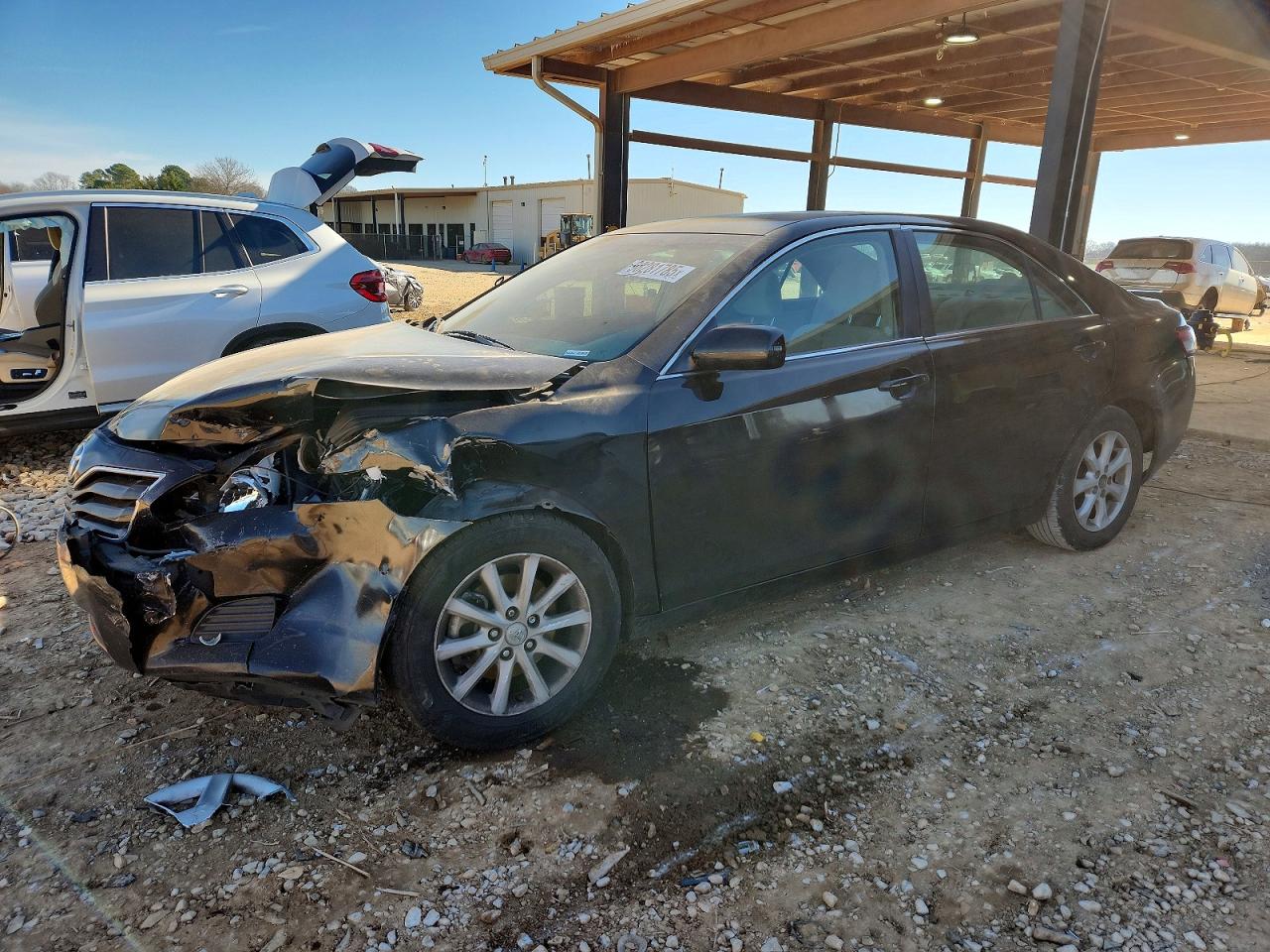 2011 TOYOTA CAMRY