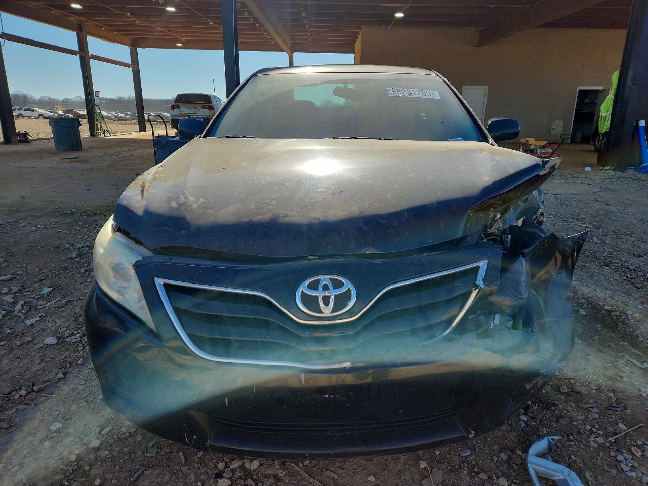 2011 TOYOTA CAMRY photo 5