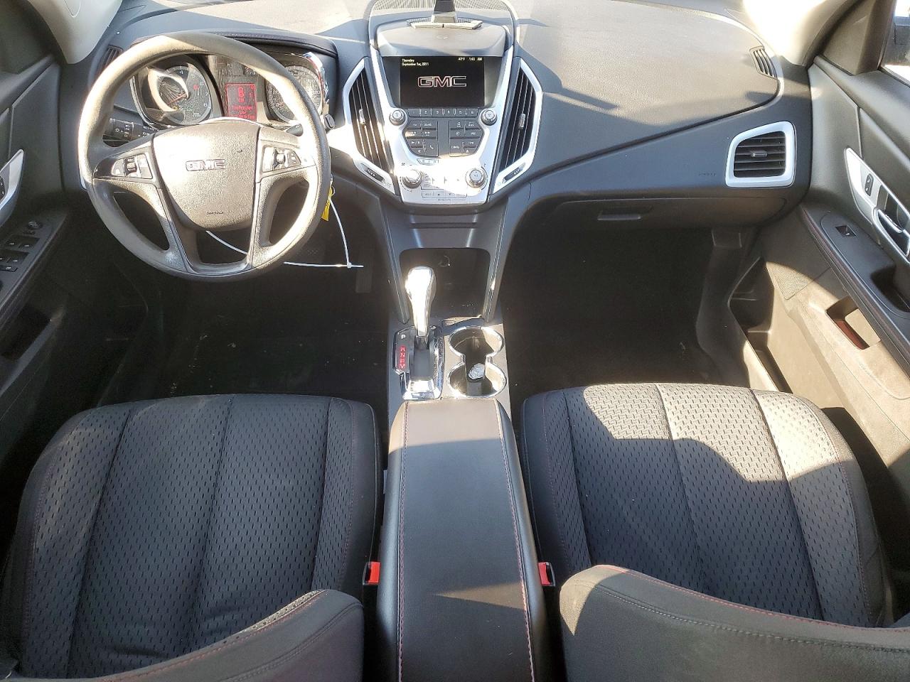 2012 GMC TERRAIN SLE photo 8