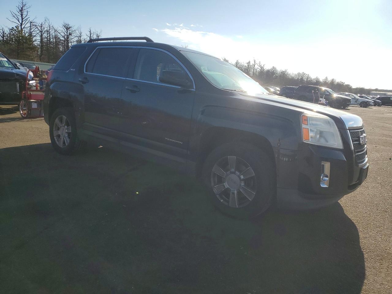 2012 GMC TERRAIN SLE photo 4
