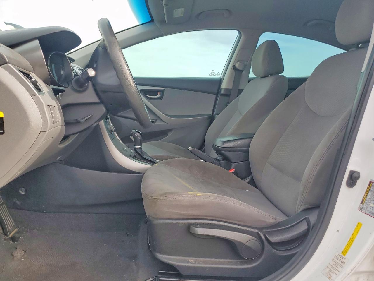 2015 HYUNDAI ELANTRA SE photo 7