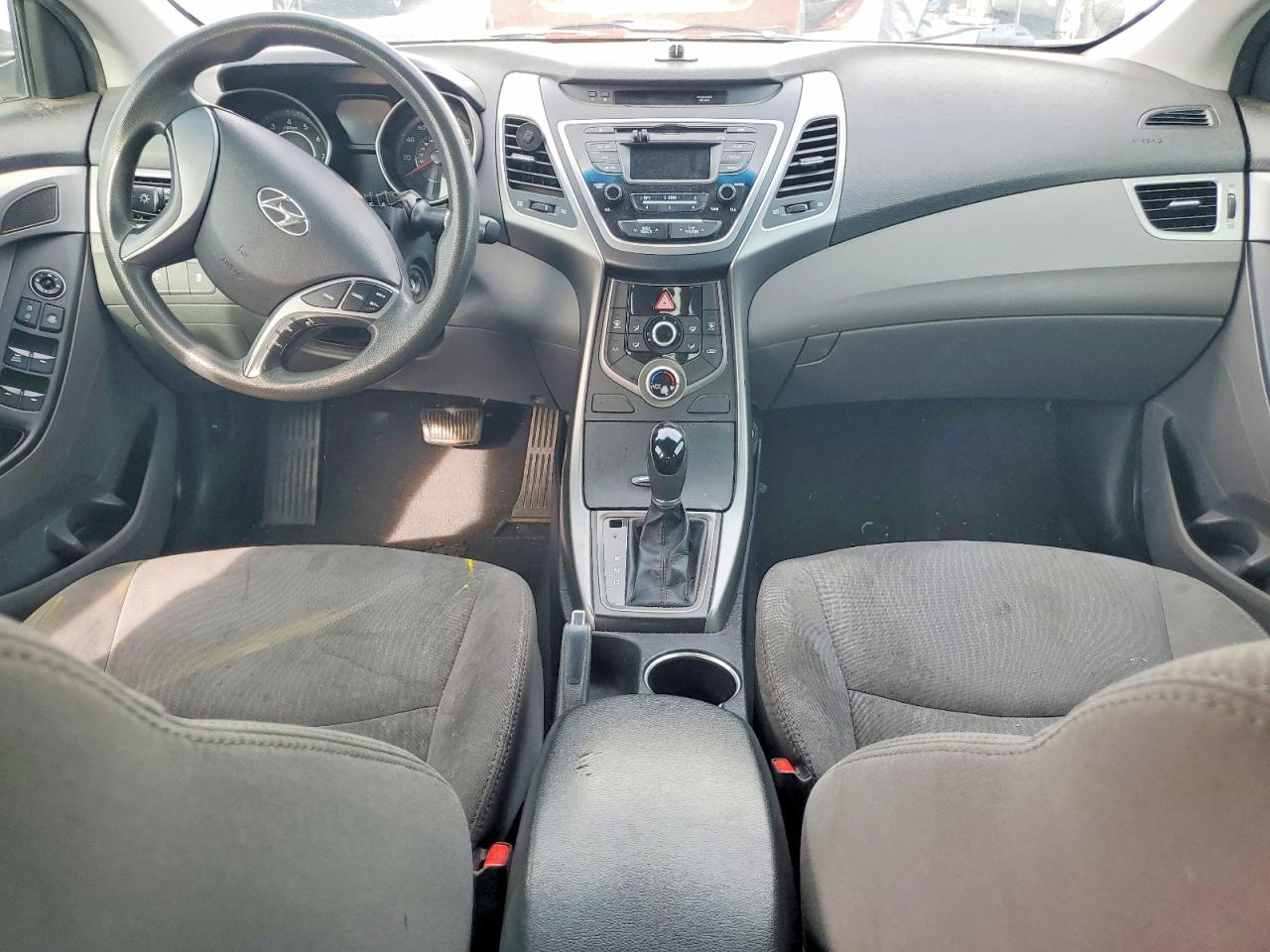 2015 HYUNDAI ELANTRA SE photo 8