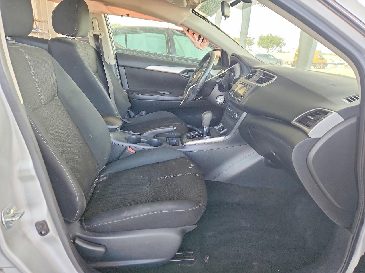 2018 NISSAN SENTRA S photo 7