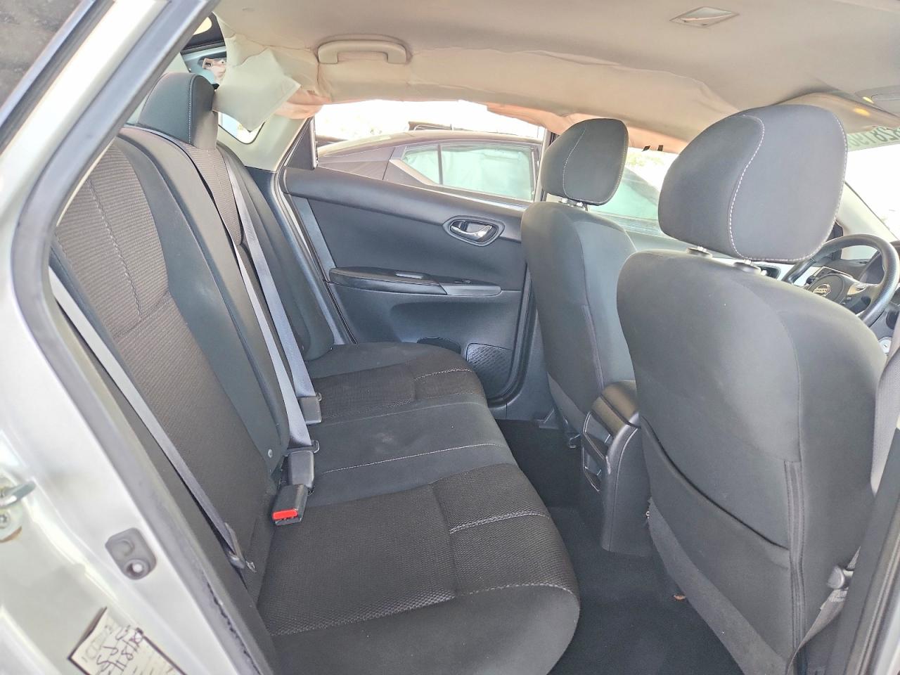 2018 NISSAN SENTRA S photo 10