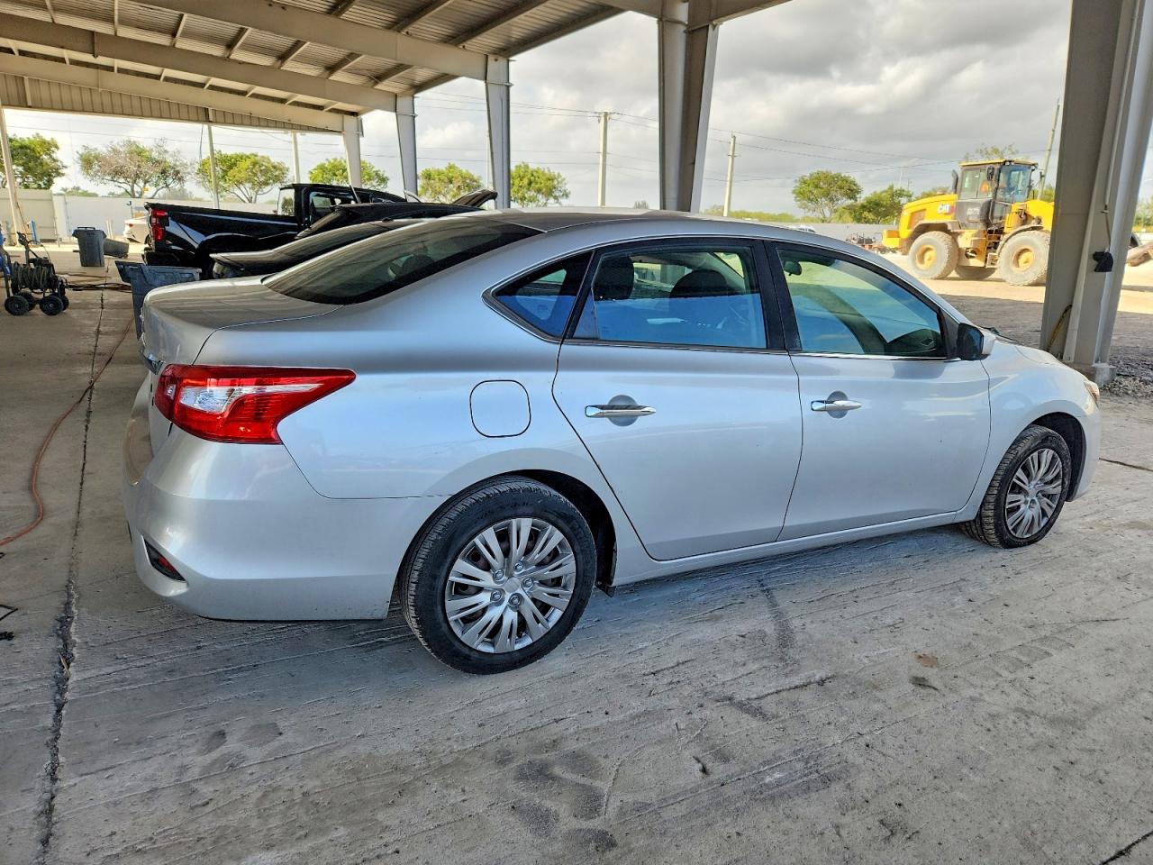 2018 NISSAN SENTRA S photo 3