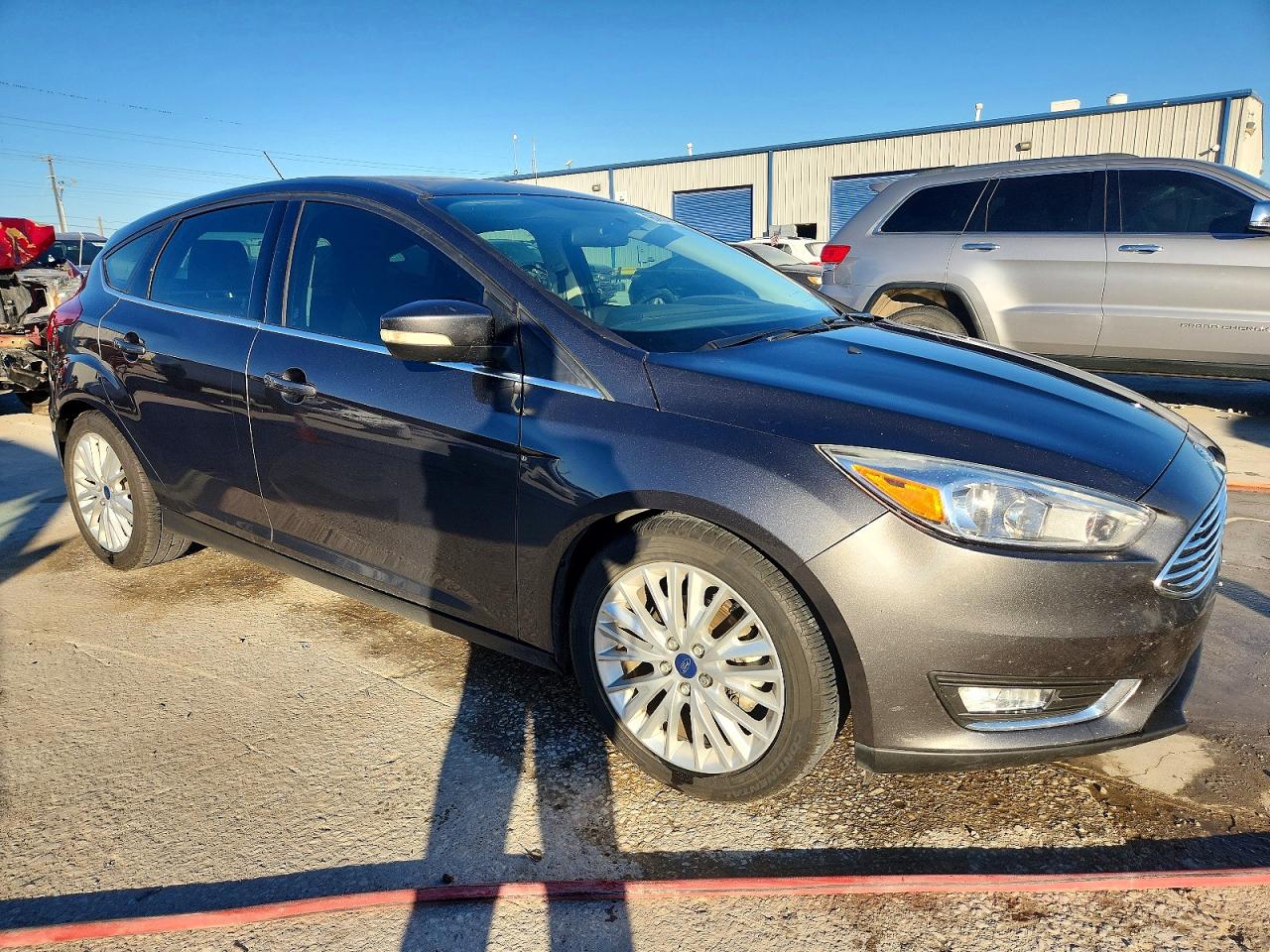 2017 FORD FOCUS TITANIUM photo 4