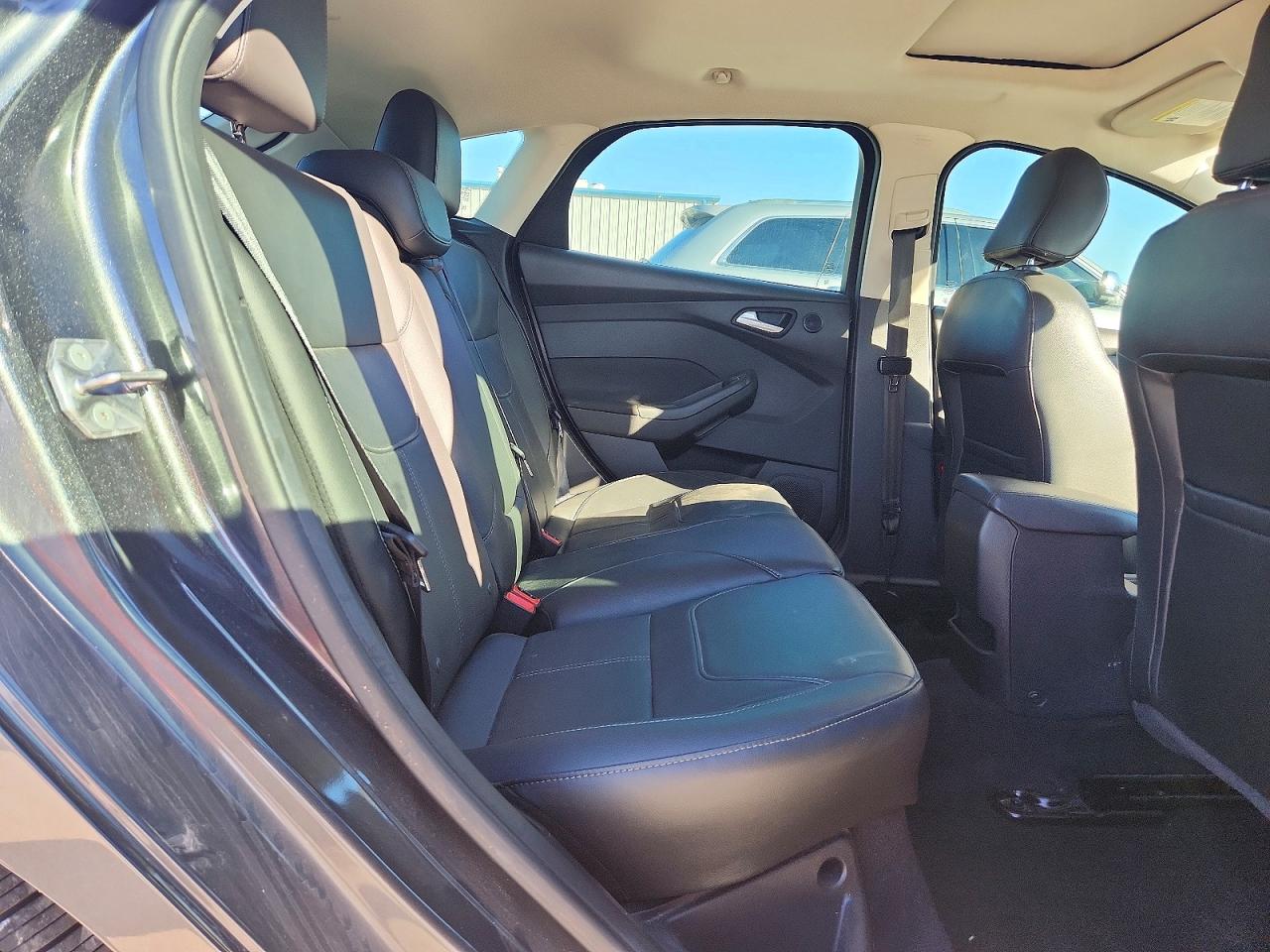 2017 FORD FOCUS TITANIUM photo 10