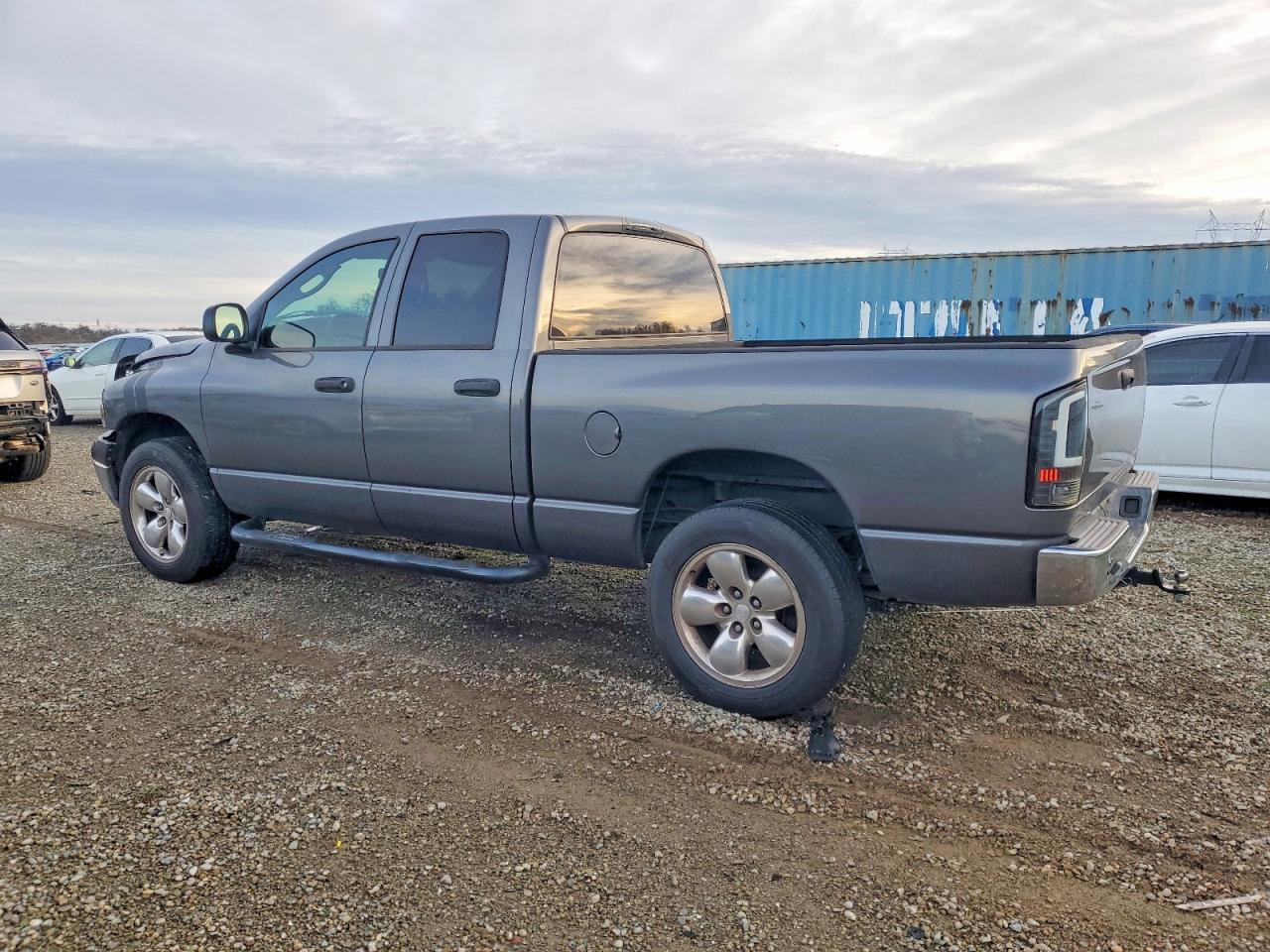 2004 DODGE RAM 1500 ST photo 5
