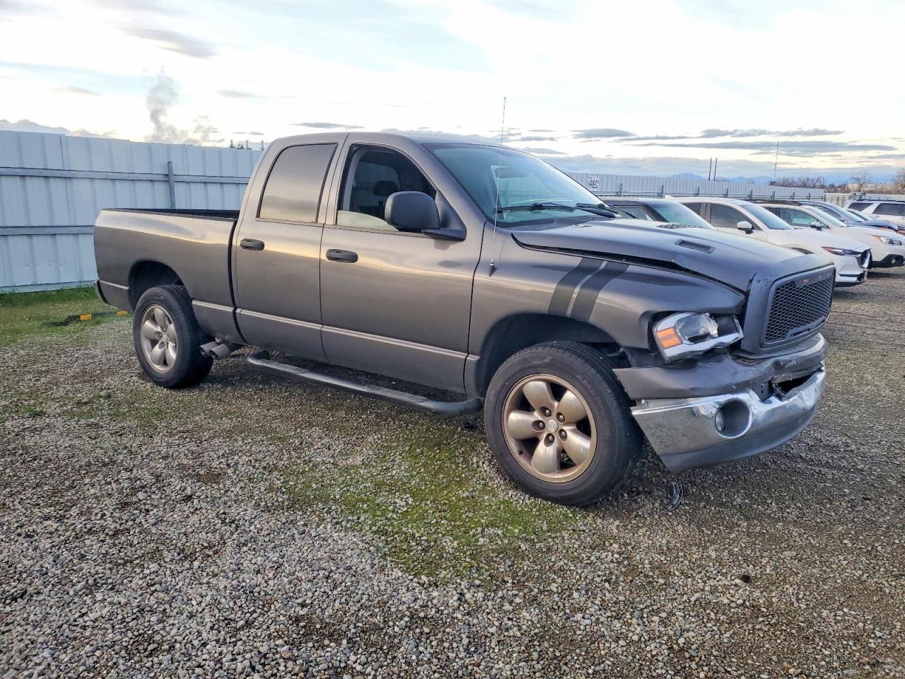 2004 DODGE RAM 1500 ST photo 13