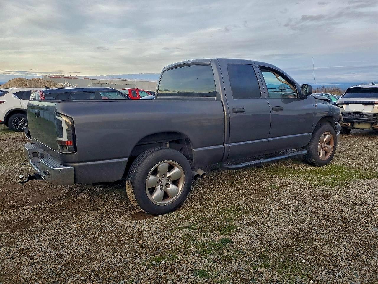 2004 DODGE RAM 1500 ST photo 9